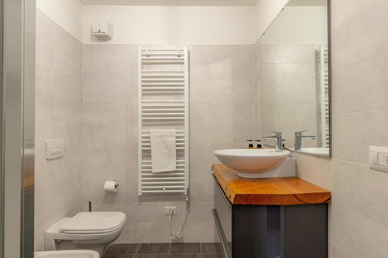 Moderno Loft A Due Passi Dal Lago Διαμέρισμα Torno Εξωτερικό φωτογραφία